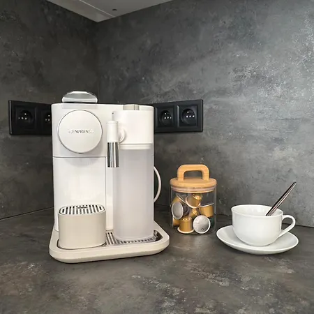 Дом отдыха By The Pool & Garden *