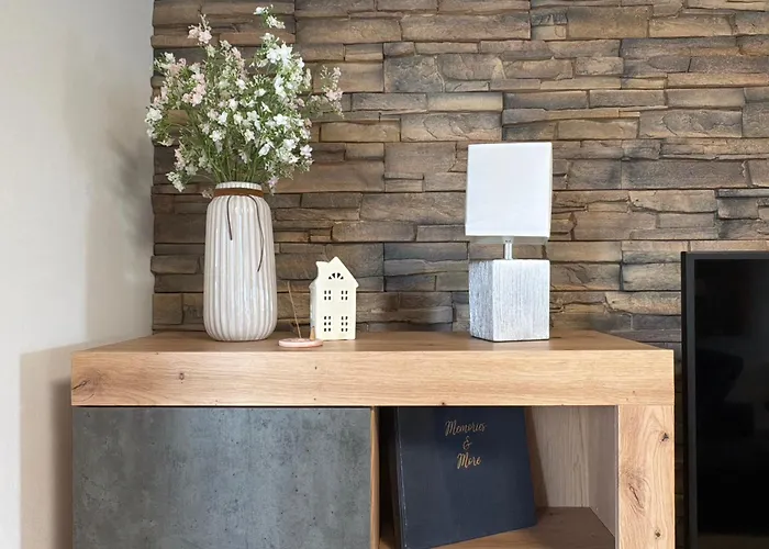 By The Pool & Garden Сasa de vacaciones *